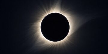 Eclipse solar total em Portugal em agosto de 2026 - o que ver, onde estar e os cuidados essenciais