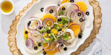 Salada de laranja à algarvia: perfeita para os dias quentes de Verão