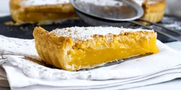 Tarte de amêndoa com doce de ovo: receita conventual que é uma delícia