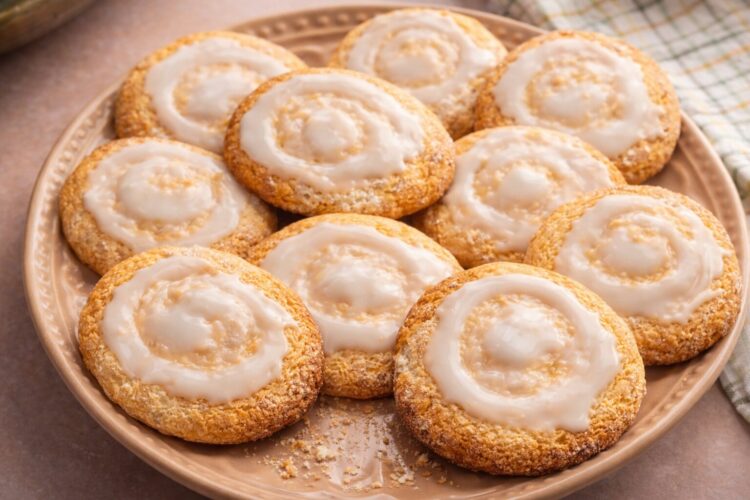 Cavacas: a receita original das conchas estaladiças cobertas de glacé