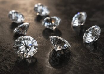 Como se formam os diamantes nas profundezas da Terra
