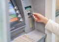 Porque o Multibanco retém o cartão depois de errar o PIN três vezes