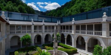 Mosteiro de Lorvão: o convento das infantas onde nasceu um dos manuscritos mais belos da Idade Média