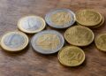 Pagar com moedas: o limite por pagamento que permite ao comerciante recusar
